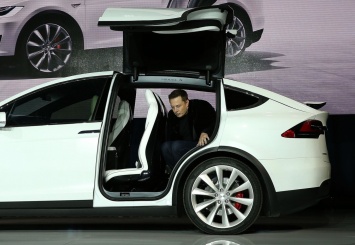 Tesla отозвала 2700 автомобилей Model X из-за дефекта сидений