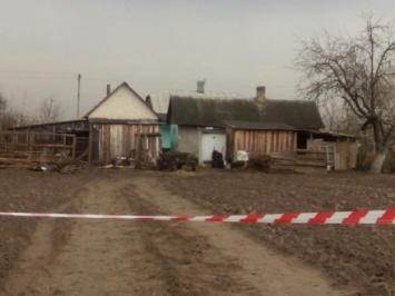 Тело военнослужащего обнаружили в огороде в Ровенской области