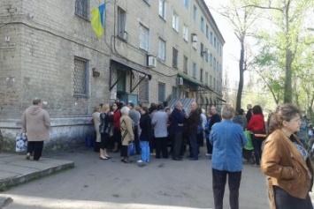 "Каритас Украина" в рамках благотворительного проекта заменит поврежденные окна в домах авдеевцев