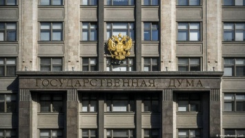 Госдума приняла в первом чтении законопроект о защите от коллекторов