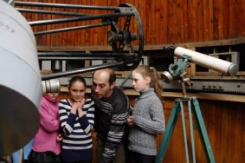 Дети в Бердянске могут видеть звезды