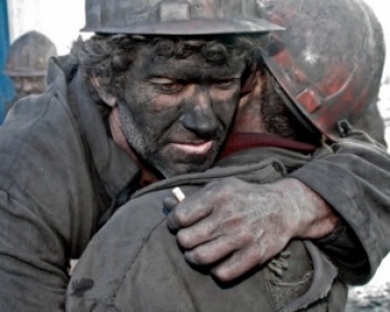 Трагедии сразу на двух шахтах Донецка