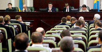 Депутаты Киевсовета вновь отказались от выборов в райсоветы