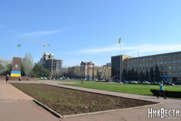 Мэр предложил устанавливать городскую елку на площади Соборной после ее реконструкции