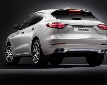 Известна цена внедорожника Levante от Maserati в Украине