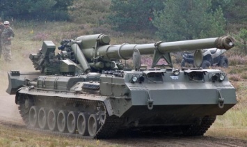 Боевики разместили САУ и танки вблизи Луганска, Горловки и Донецка, - разведка