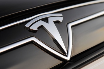 Tesla планирует пикап и еще две модели