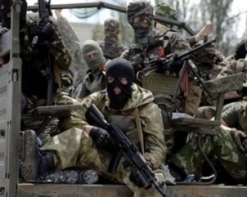 Амнистия и "подъемные": как Россия вербует зэков для войны на Донбассе