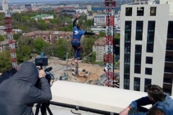 Двое экстремалов установили в Днепропетровске необычный рекорд