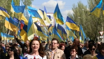 "Краматорск - это Украина": в центре города прошли тысячи патриотов