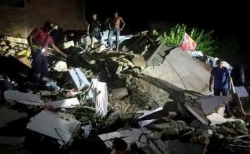 Количество жертв землетрясения в Эквадоре превысило 230 человек