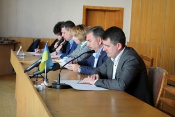 В Славянске прошла внеочередная сессия горсовета