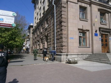 Неизвестные "заминировали" здание Николаевского горсовета