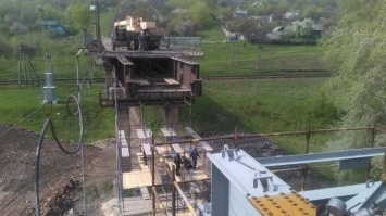 Работы по восстановлению моста между Лисичанском и Северодонецком идут полным ходом (ФОТО)