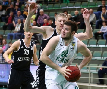 "Химик" стал первым финалистом чемпионата Украины по баскетболу