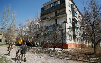 За сутки боевики 46 раз обстреляли позиции ВСУ на Донбассе