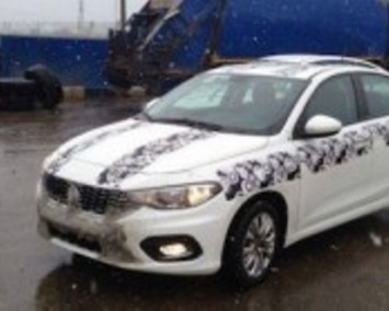 На дорогах Москвы заметили новый седан Fiat Tipo