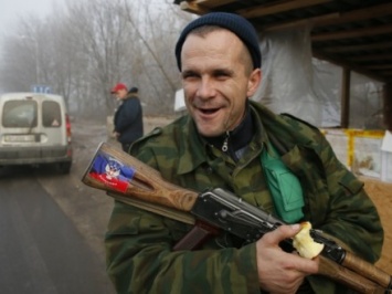 Российский военный в состоянии опьянения устроил стрельбу в парке в Донецке