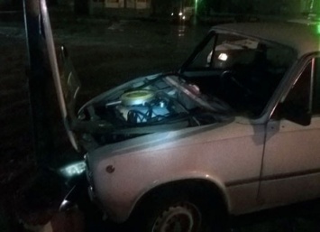 Нетрезвый водитель врезался в ограждение в Сумской области пострадали пять человек