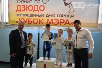 В областном турнире по дзю-до команда Черноморска заняла 1 место