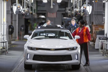 Мировые продажи GM сократились на 2,5%