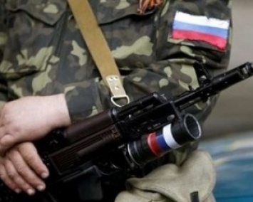 Российские военные на Донбассе массово увольняются - разведка