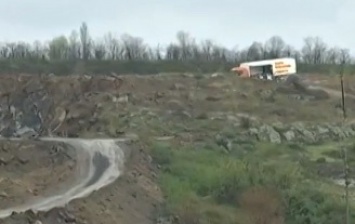 Сверхмощный взрыв в гранитном карьере под Александровкой повредил дома сельчан