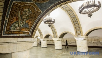 Еще четыре станции метро в Киеве подключили к Wi-Fi
