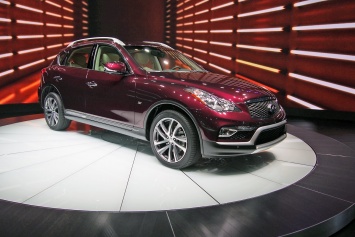 Infiniti представит в России новую версию кроссовера QX50 в дополненной реальности