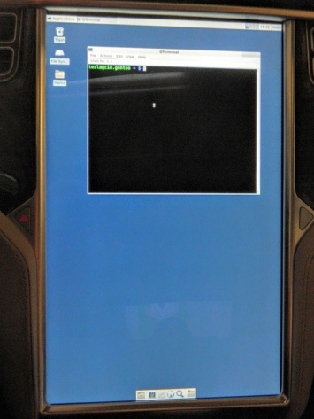 Продемонстрирован запуск Gentoo в автомобиле Tesla