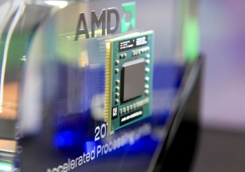 Выручка AMD продолжает падать