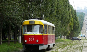 В Днепродзержинске парализовано движение трамвая второго маршрута