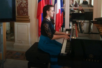 Четырнадцатилетняя пианистка из Уфы покорила Париж