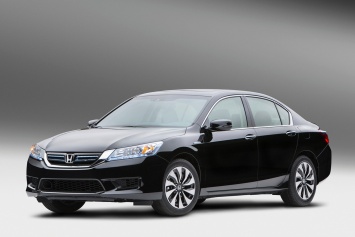 Honda презентовала обновленный гибридный седан Accord Hybrid