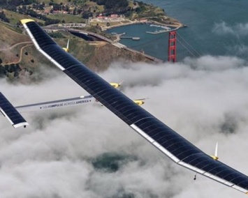 Самолет на солнечных батареях Solar Impulse 2 перелетел Тихий Океан