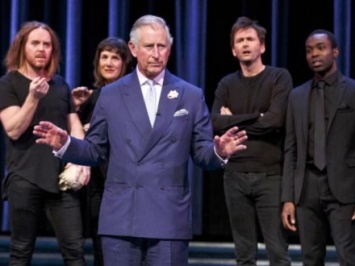 Принц Чарльз сыграл в скетче по "Гамлету"