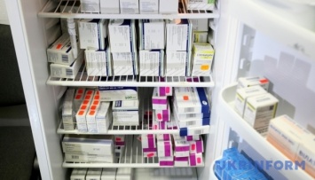 Гройсман надеется, что Рада отменит сертификацию лекарств из ЕС и США