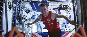 Британец в космосе пробежал Лондонский марафон