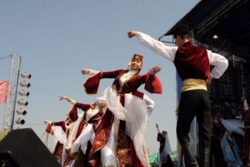 На праздновании Хыдырлез в Крыму выступят канатоходцы из Дагестана