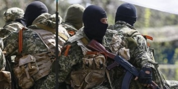 Боевики "ЛНР" обстреляли в Станице Луганской управление соцзащиты