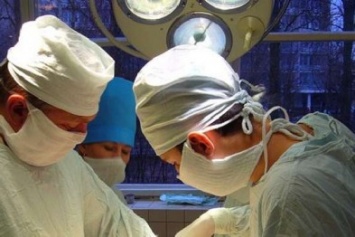 В Кременчугской Третьей горбольнице впервые провели операцию по смене тазобедренного сустава
