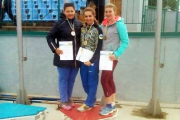 Новокаховчане привезли медали из Всеукраинских соревнованиях по легкой атлетике (Фото, видео)