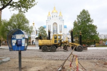 Храм всех Святых к Пасхе получит новый тротуар