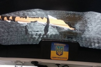 В Славянске проукраинскому активисту разбили авто