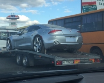 В Киеве засветился разбитый спорткар Fisker за $200 тыс. (ФОТО)