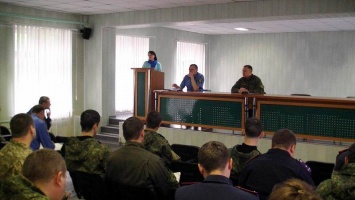 Славянские полицейские встретились с общественностью
