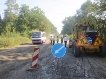 Из-за ремонтных работ на автодорогах Киев-Одесса и Киев-Знаменка ограничат движение