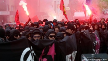 В Германии произошли стычки между социалистами и полицией