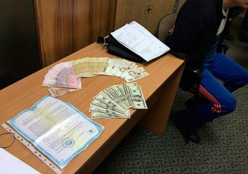 В Одессе задержали мошенника, который пытался снять деньги с чужого банковского счета