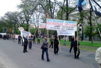 Независимые профсоюзы провели в Днепропетровске первомайскую манифестацию